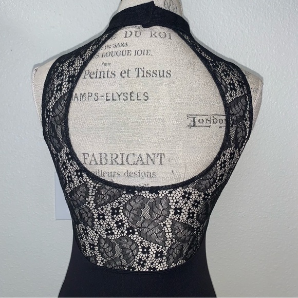 Limiles Dance High Neck Lace Leotard - Picture 7 of 11